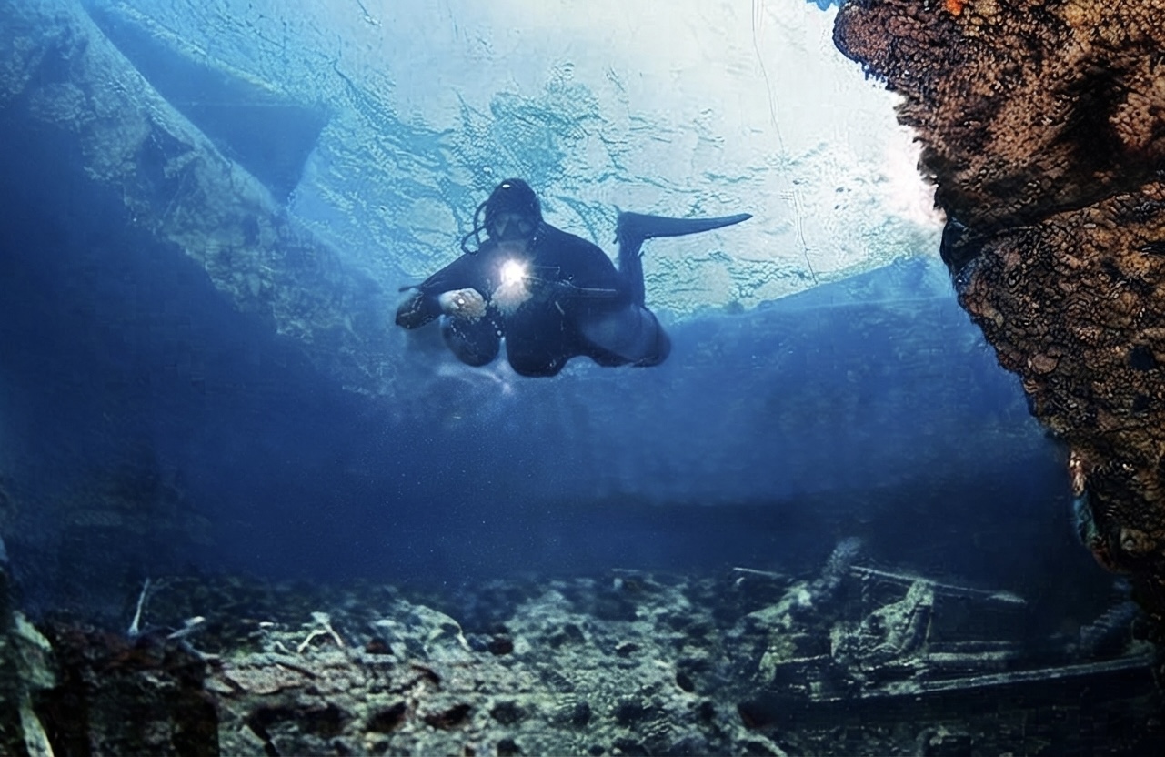 Recreational Sidemount Diving Tauchkurs in Wien bei TAUCHWERK – Tauchschule Wien