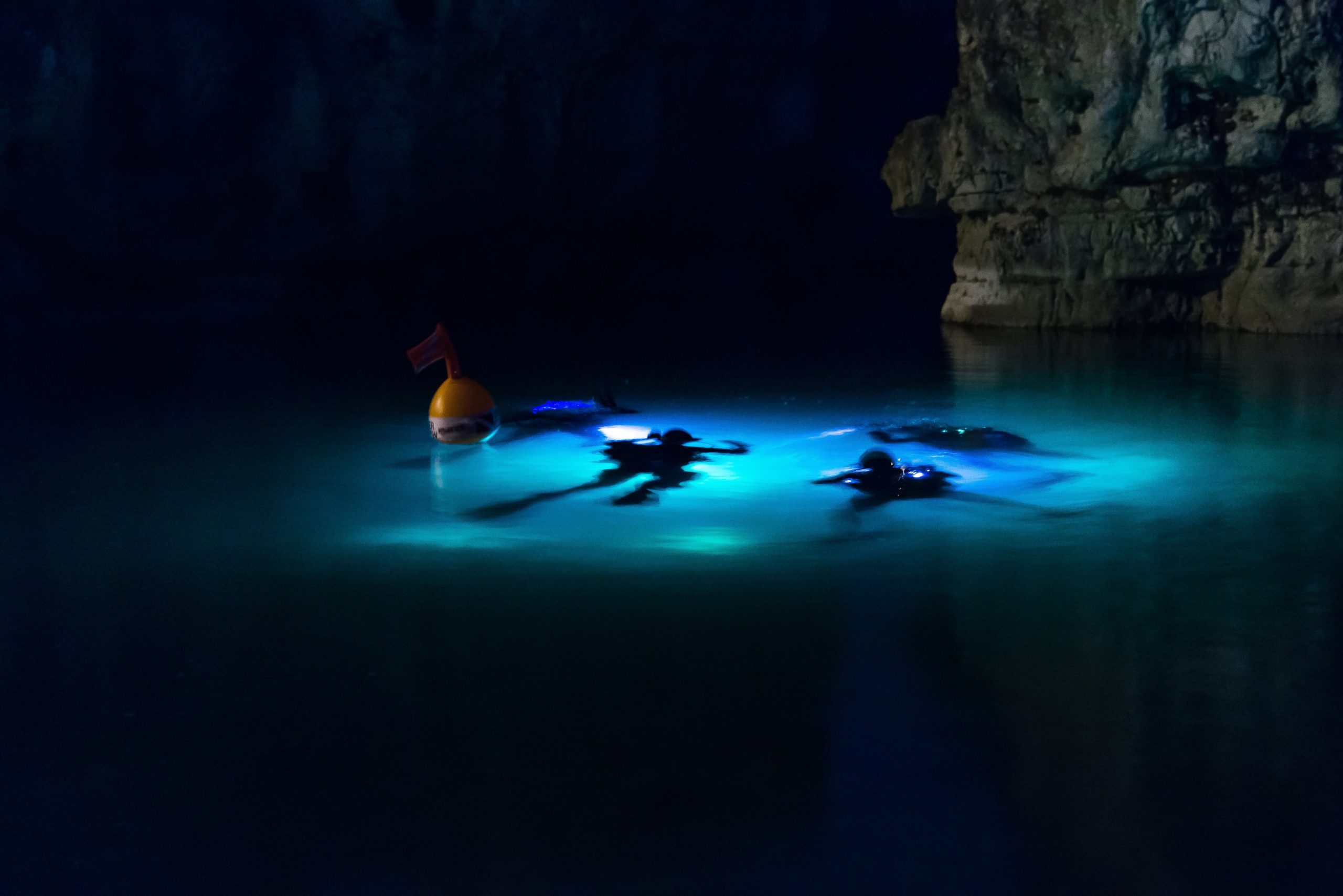 Night Diving Tauchkurs in Wien bei TAUCHWERK – Tauchschule Wien